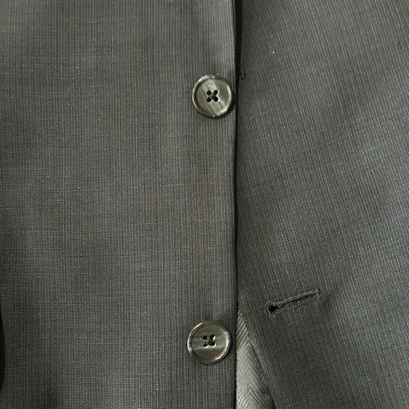 Joseph Abboud navy blue suit (pants included). - Picture 3 of 4